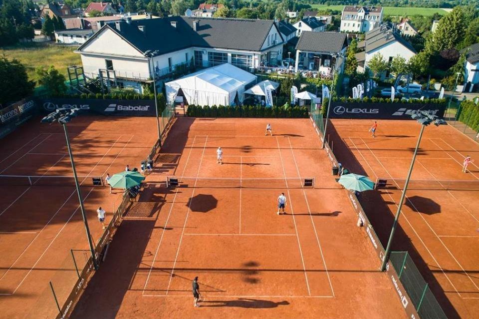 Hotel Restauracja Tenis Kortowo Poznań Kültér fotó