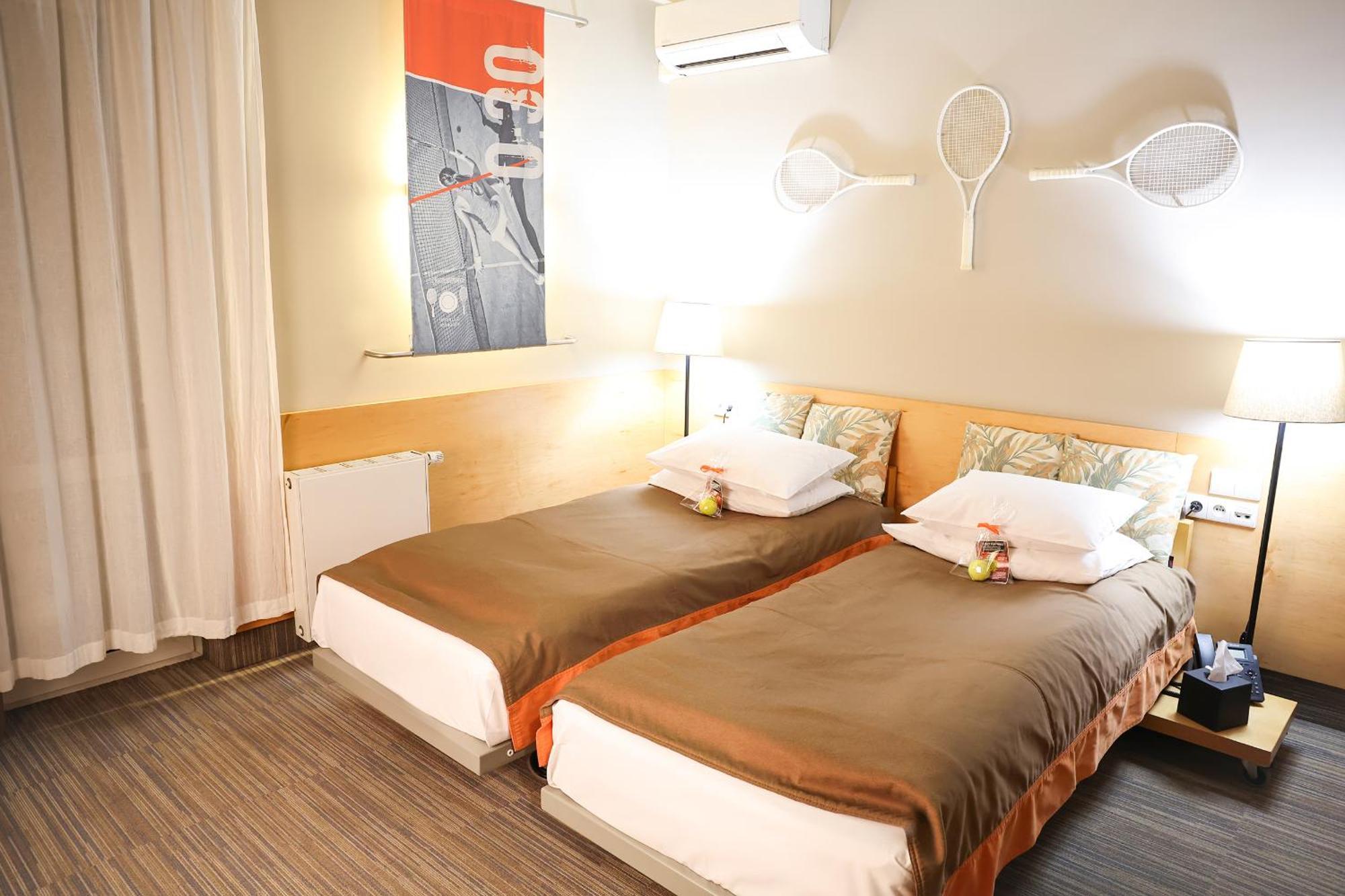 Hotel Restauracja Tenis Kortowo Poznań Kültér fotó