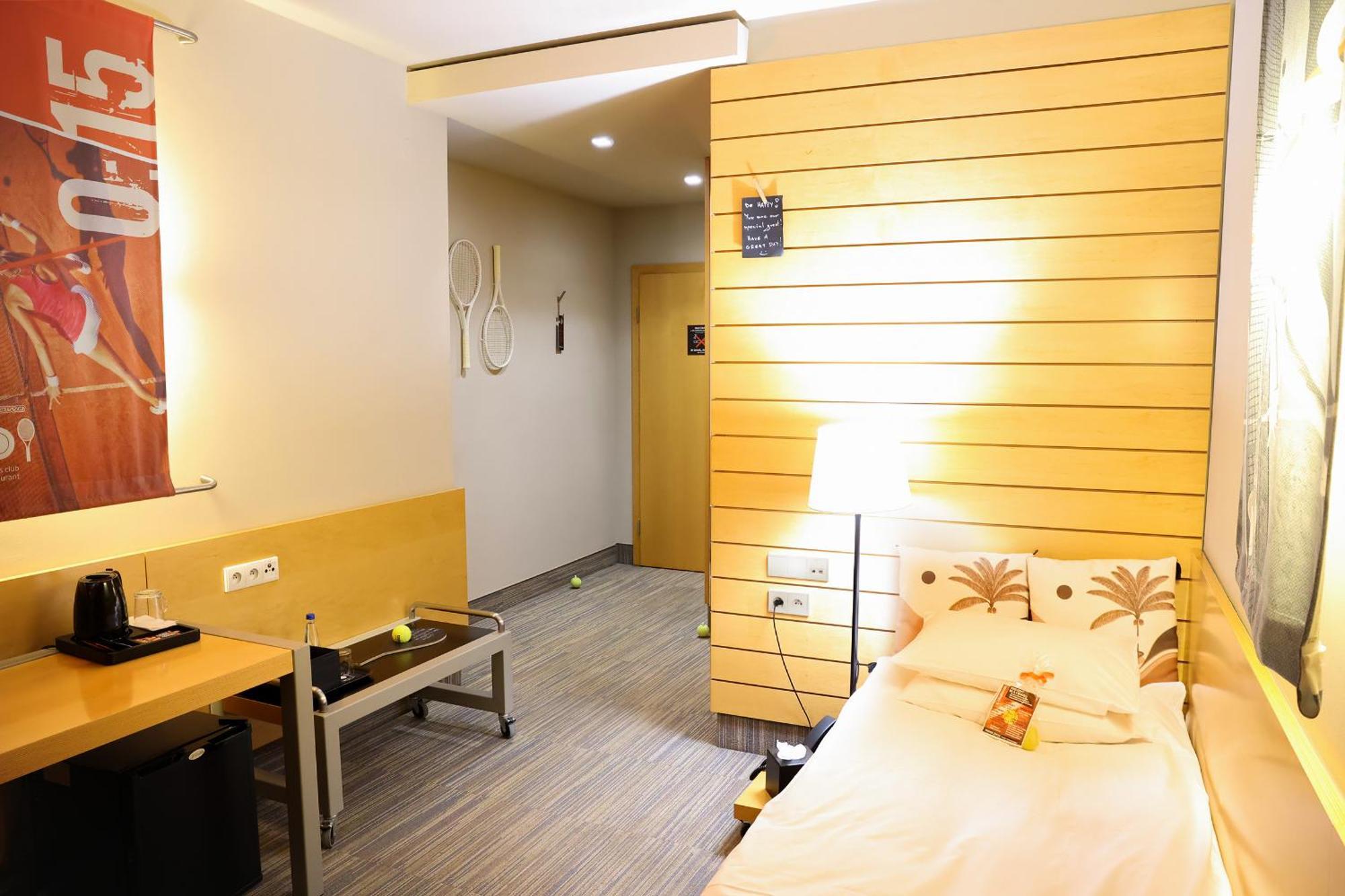 Hotel Restauracja Tenis Kortowo Poznań Kültér fotó