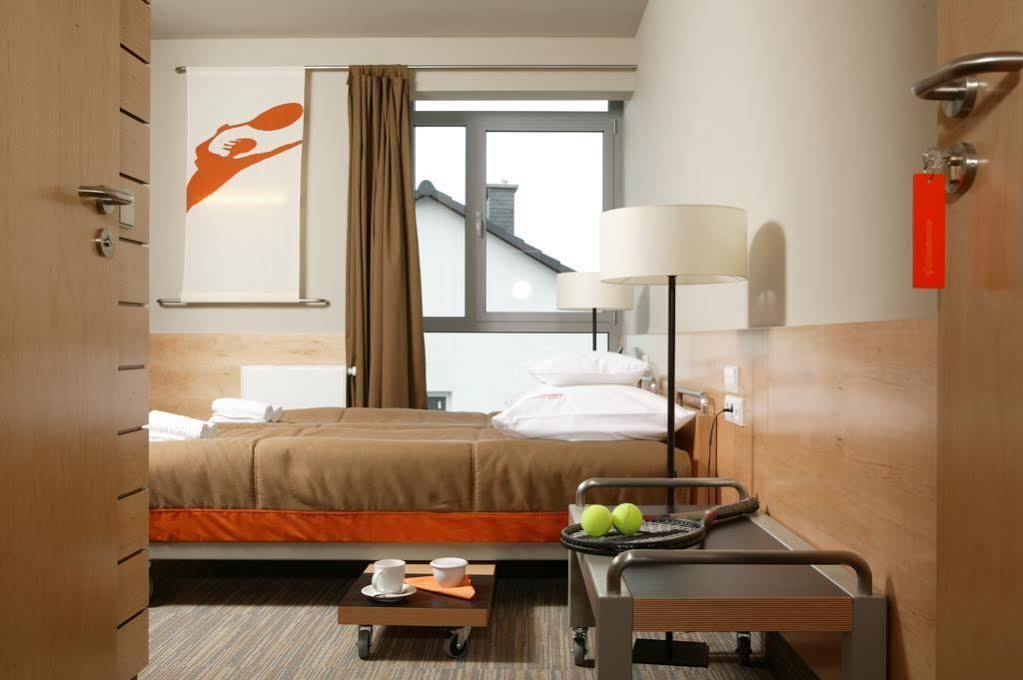 Hotel Restauracja Tenis Kortowo Poznań Kültér fotó