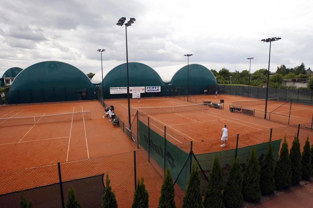 Hotel Restauracja Tenis Kortowo Poznań Kültér fotó