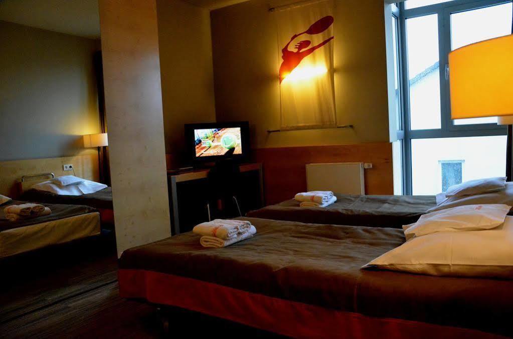 Hotel Restauracja Tenis Kortowo Poznań Kültér fotó