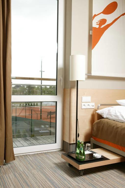 Hotel Restauracja Tenis Kortowo Poznań Kültér fotó